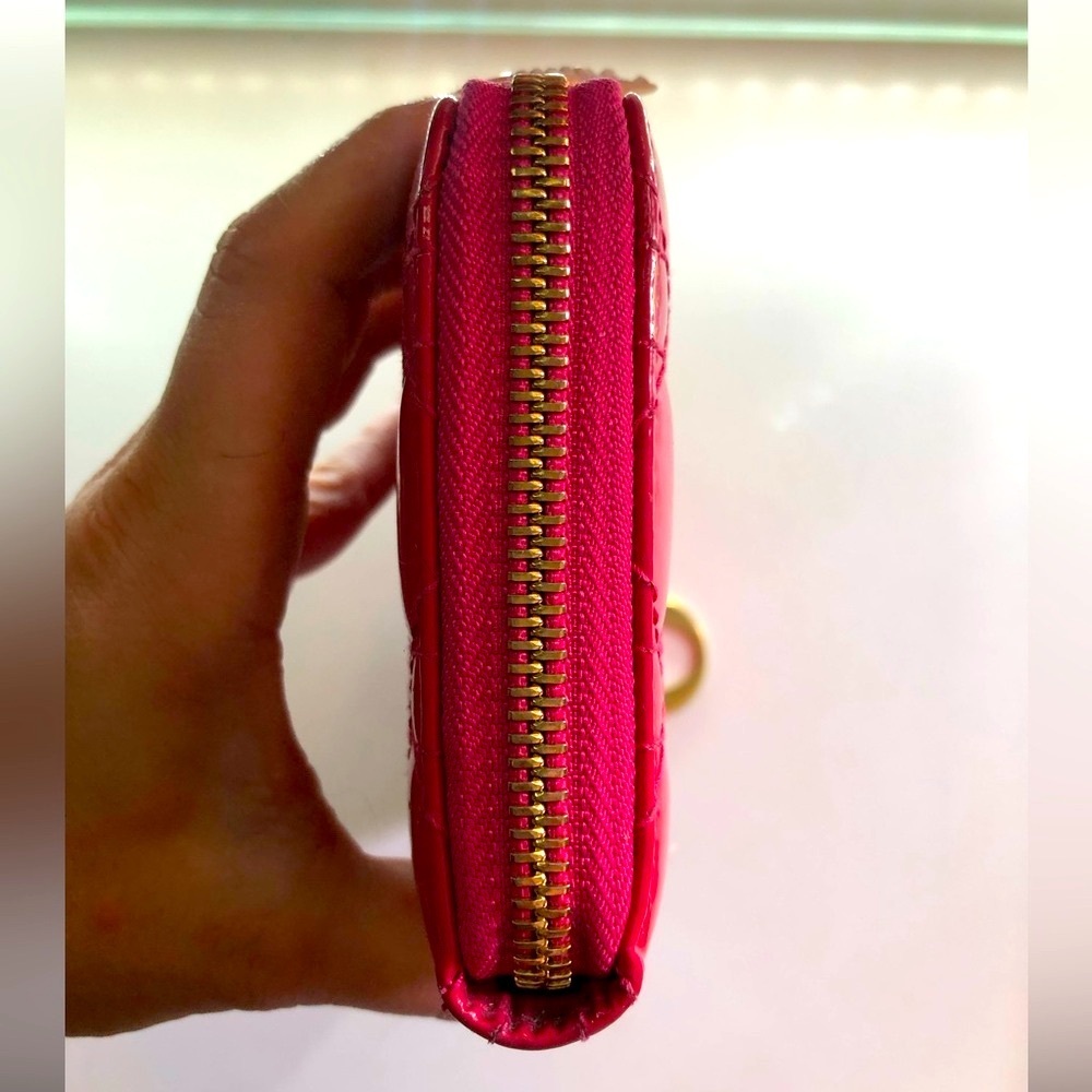 🩷 Lady DIOR Christian Dior Cannage Pink Patent Leather Long Zippy Wallet Charm - Picture 12 of 17
